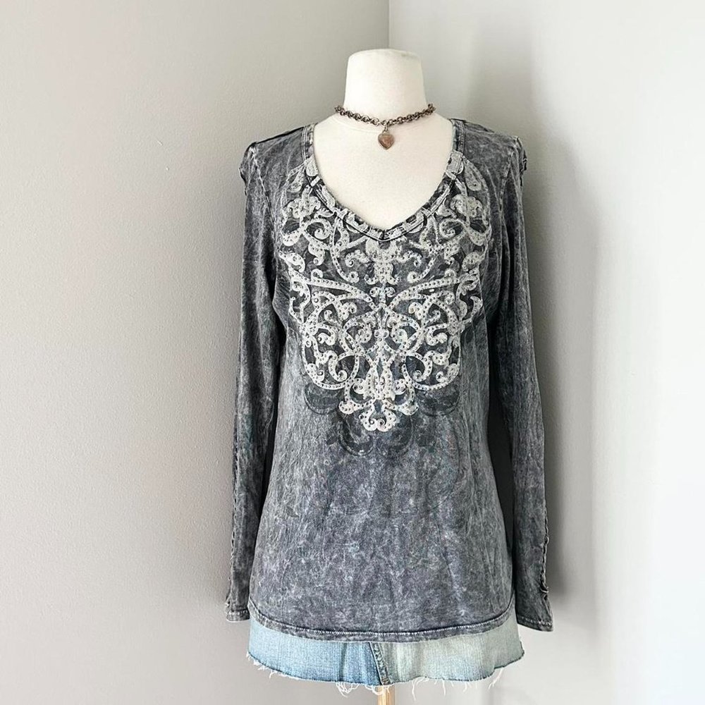 Vintage y2k grunge stone washed gray shirt